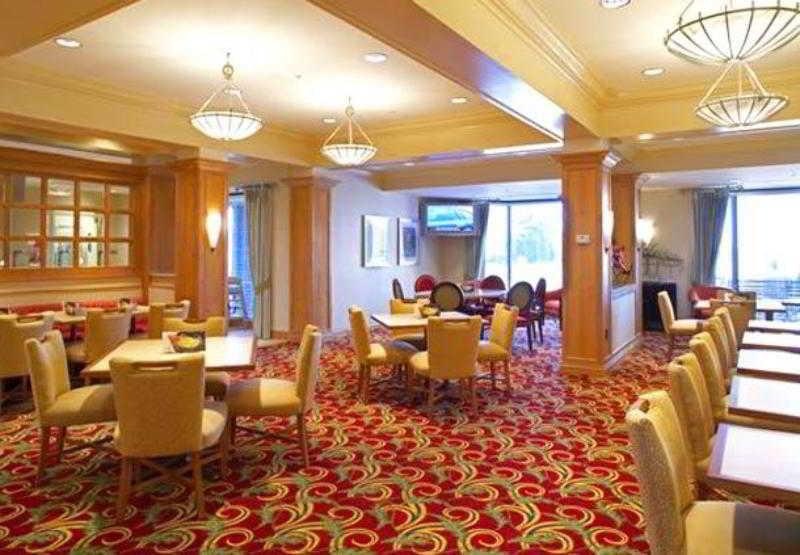 คอร์ตยาร์ด แอครอน ดาวน์ทาวน์ สโตว์ Hotel Stow ร้านอาหาร รูปภาพ